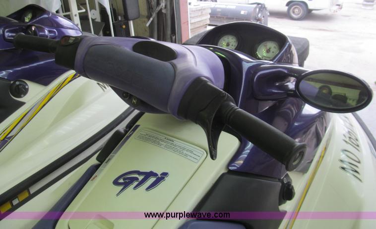 image for item AQ9757 (2) 1999 Seadoo GTI Bombardier personal watercraft