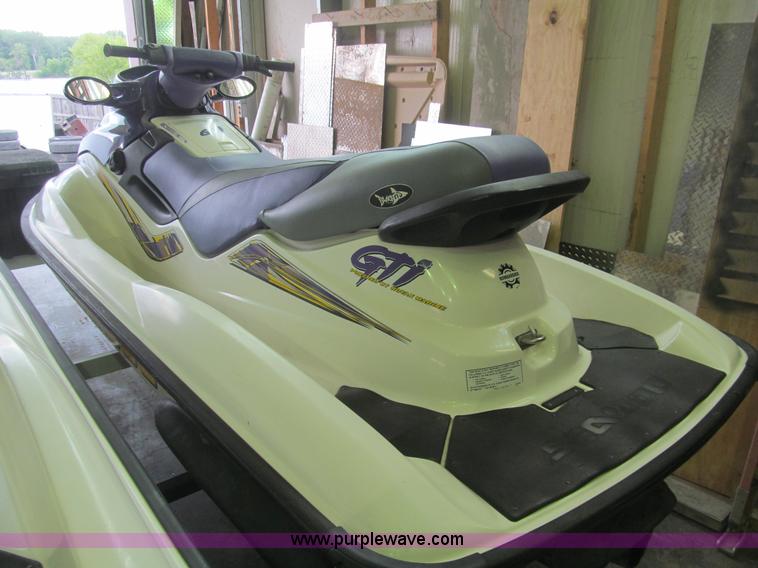 image for item AQ9757 (2) 1999 Seadoo GTI Bombardier personal watercraft