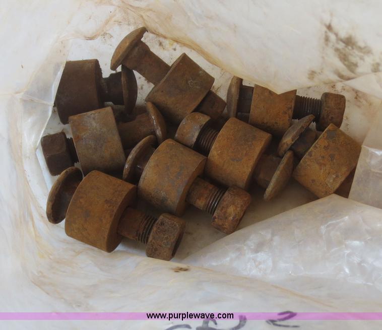 image for item AZ9209 John Deere steel skid steer tracks