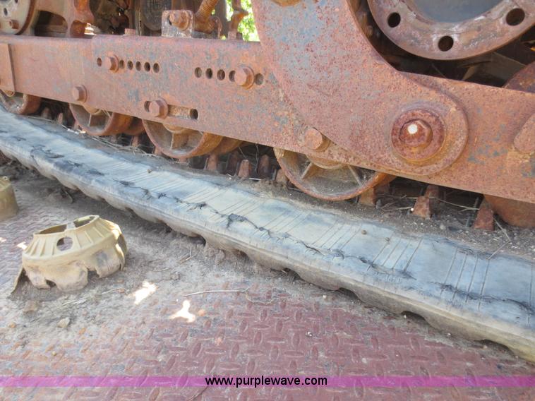 image for item AZ9210 Loegering VTS59R skid steer rubber tracks