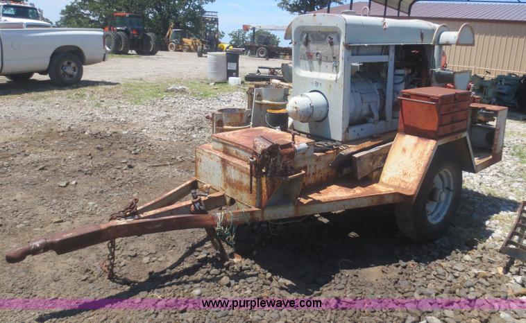 image for item AZ9211 Lincoln SA-200 arc welder