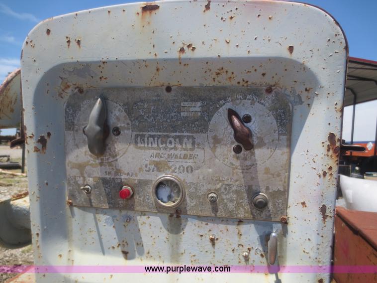 image for item AZ9211 Lincoln SA-200 arc welder