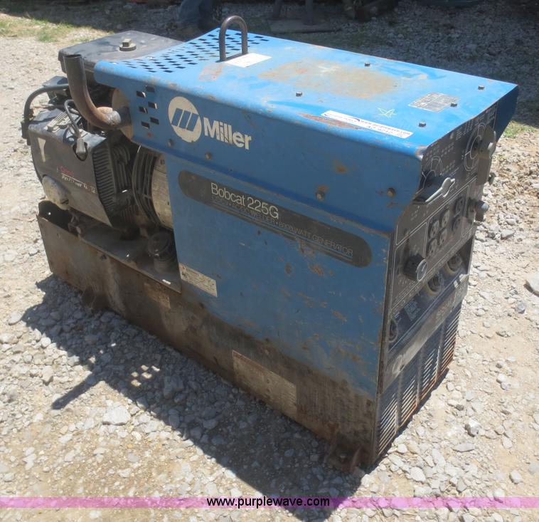 image for item AZ9212 Miller Bobcat 225G AC/DC welder/generator