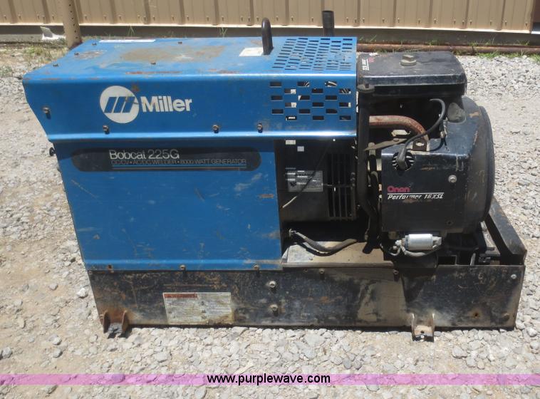 image for item AZ9212 Miller Bobcat 225G AC/DC welder/generator