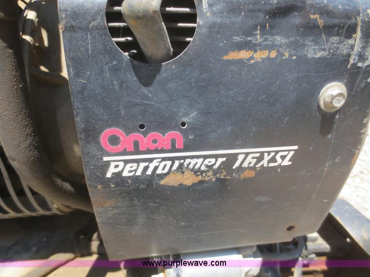 image for item AZ9212 Miller Bobcat 225G AC/DC welder/generator