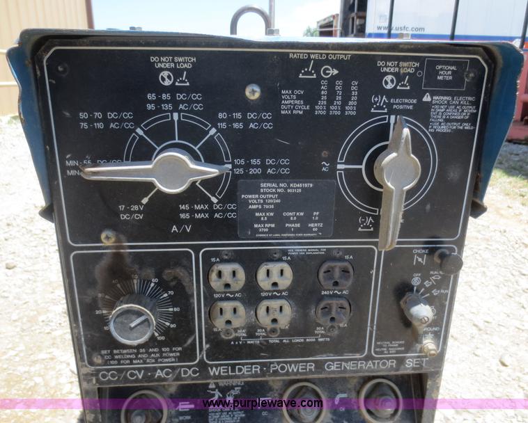 image for item AZ9212 Miller Bobcat 225G AC/DC welder/generator