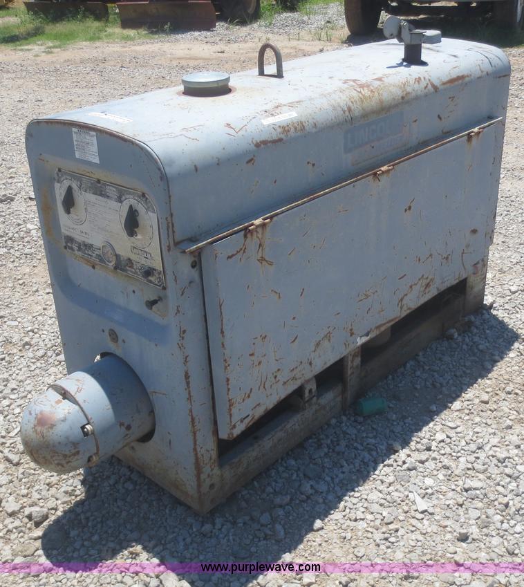 image for item AZ9213 Lincoln Shield-Arc SA-200 arc welder