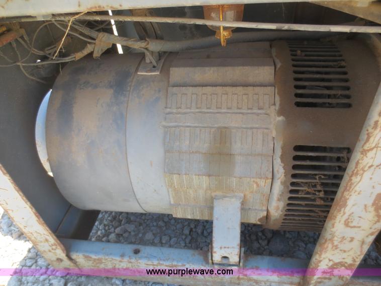 image for item AZ9213 Lincoln Shield-Arc SA-200 arc welder