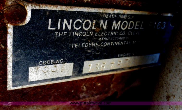 image for item AZ9213 Lincoln Shield-Arc SA-200 arc welder