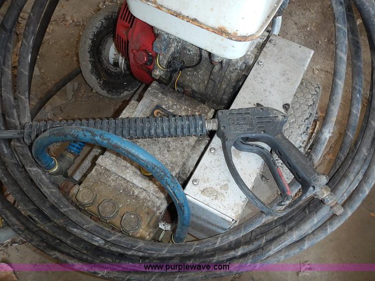 image for item BB9966 Hydro Quip pressure washer