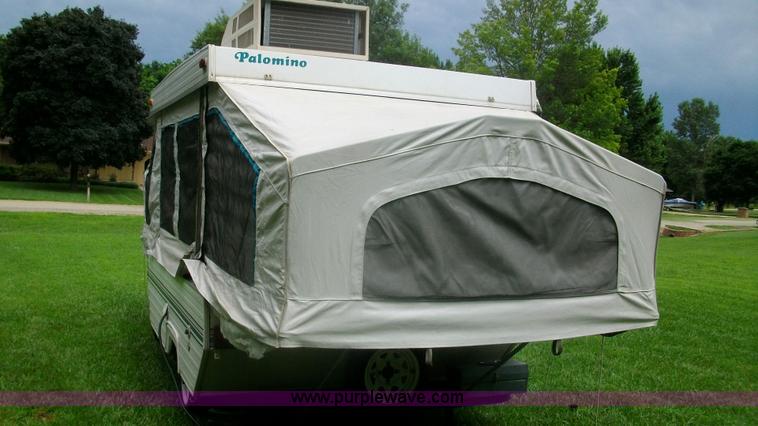 image for item D1048 1995 Palomino colt pop-up camper