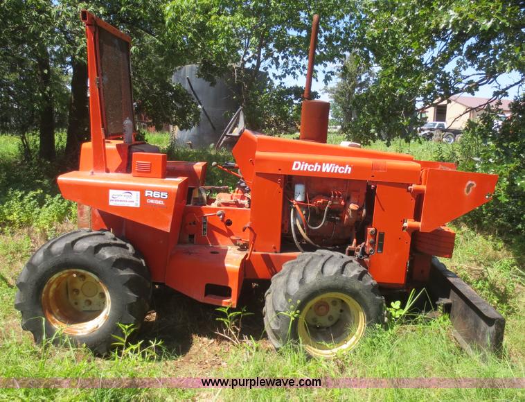 image for item D2101 Ditch Witch R65DD-2 trencher