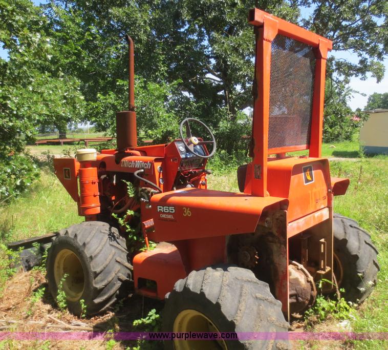 image for item D2101 Ditch Witch R65DD-2 trencher