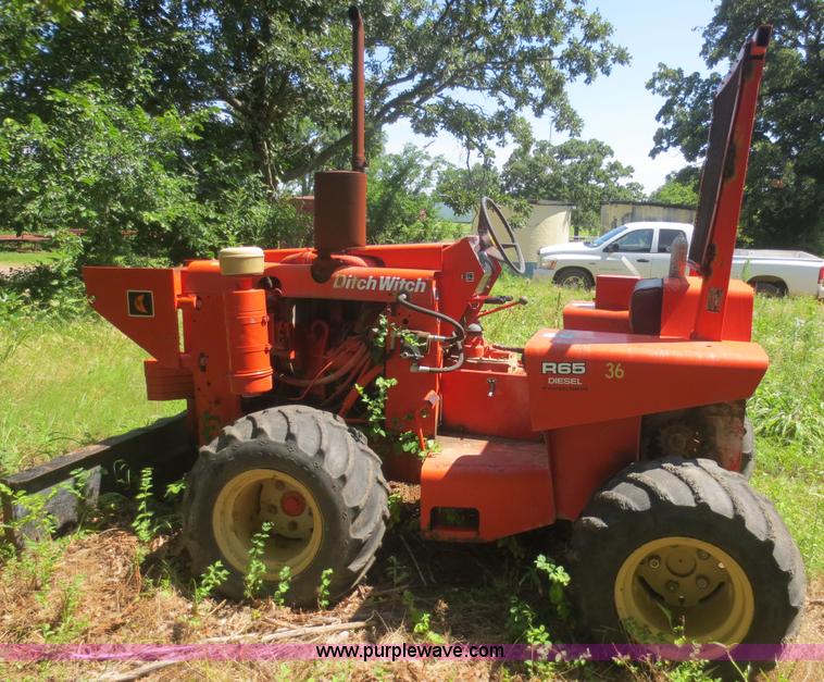 image for item D2101 Ditch Witch R65DD-2 trencher