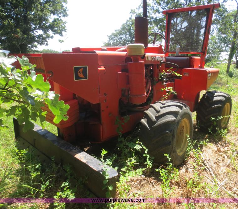image for item D2101 Ditch Witch R65DD-2 trencher