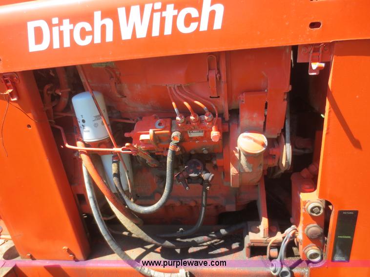 image for item D2101 Ditch Witch R65DD-2 trencher