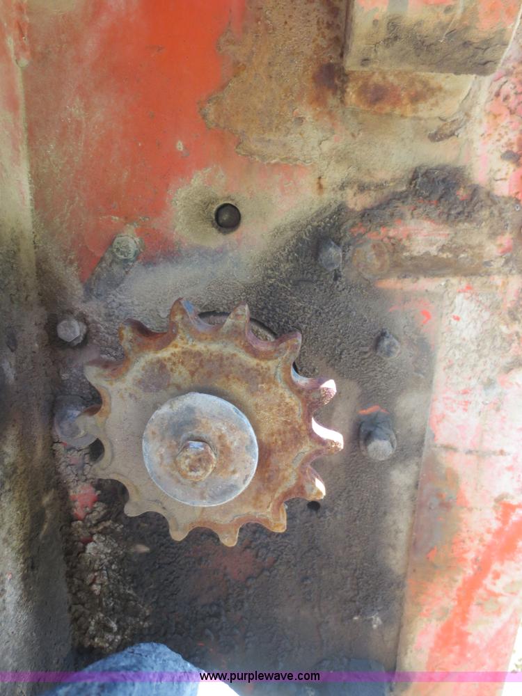 image for item D2101 Ditch Witch R65DD-2 trencher