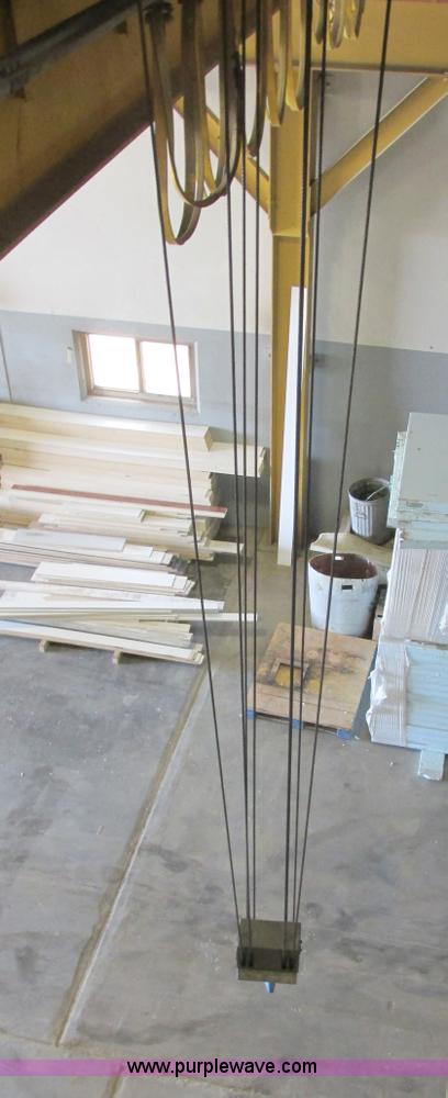 image for item E5181 Robbins & Meyer 15 ton overhead crane trolley