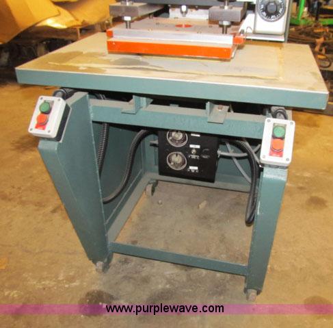 image for item F4948 Seal O Matic 400FS high frequency heat molder