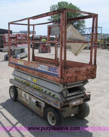 image for item F4949 1995 Skyjack 3220 electric scissor lift