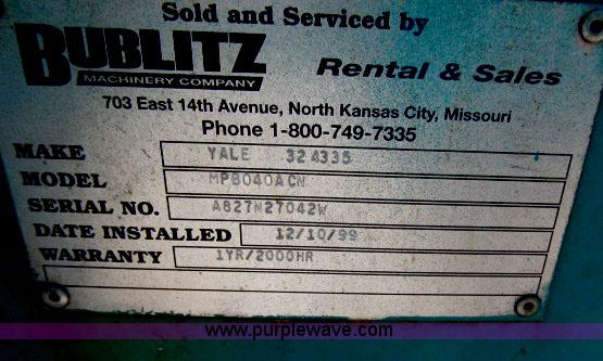 image for item F4950 1999 Yale MPB040ACN power pallet jack