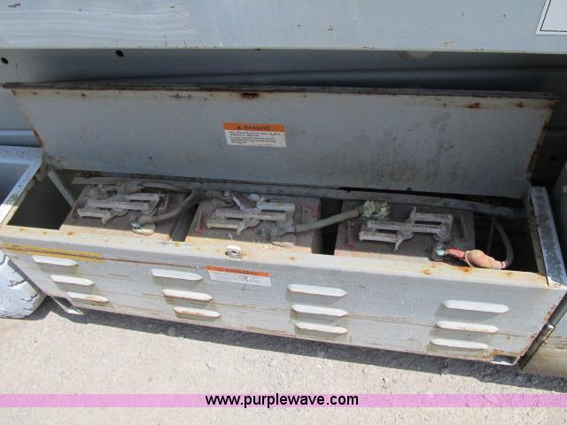 image for item F4952 1999 Mec 2548 HT electric scissor lift