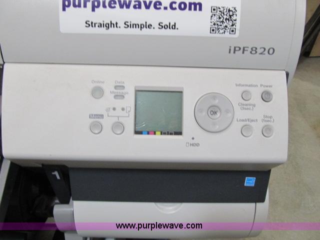 image for item F4954 Canon IPF820 wide format plotter