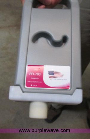 image for item F4954 Canon IPF820 wide format plotter