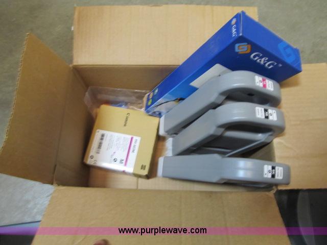 image for item F4954 Canon IPF820 wide format plotter