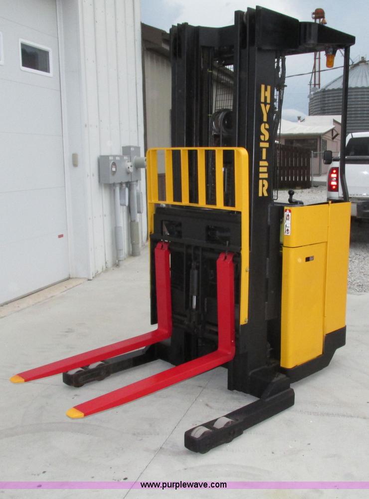 image for item F7408 Hyster N40ER electric forklift