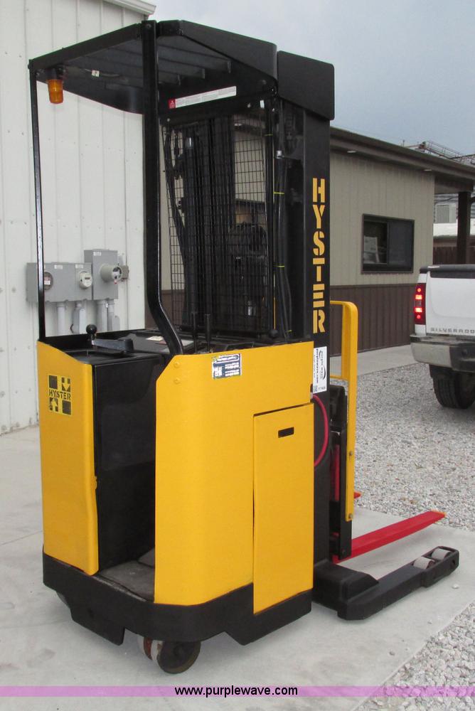 image for item F7408 Hyster N40ER electric forklift