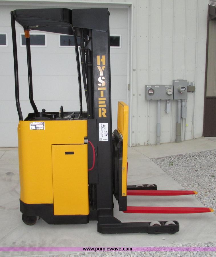 image for item F7408 Hyster N40ER electric forklift