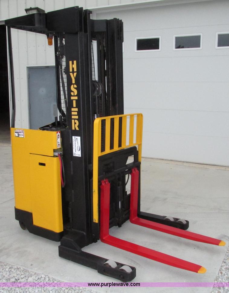 image for item F7408 Hyster N40ER electric forklift