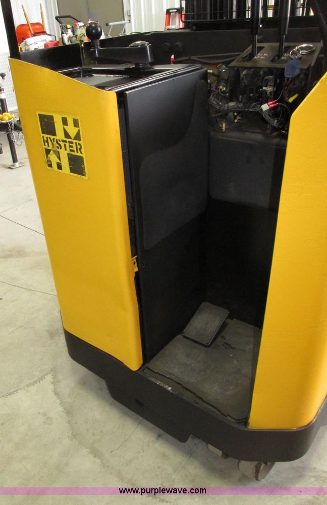 image for item F7408 Hyster N40ER electric forklift