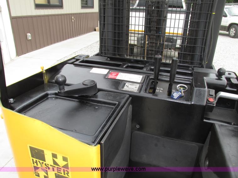 image for item F7408 Hyster N40ER electric forklift