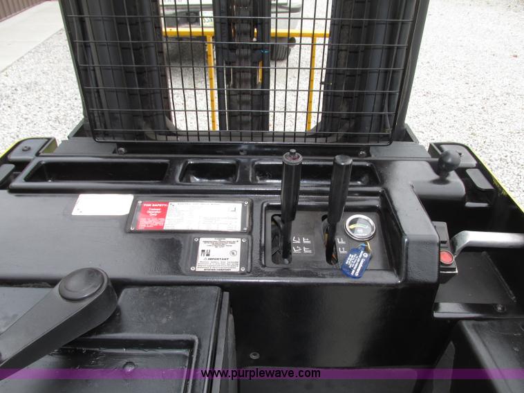 image for item F7408 Hyster N40ER electric forklift