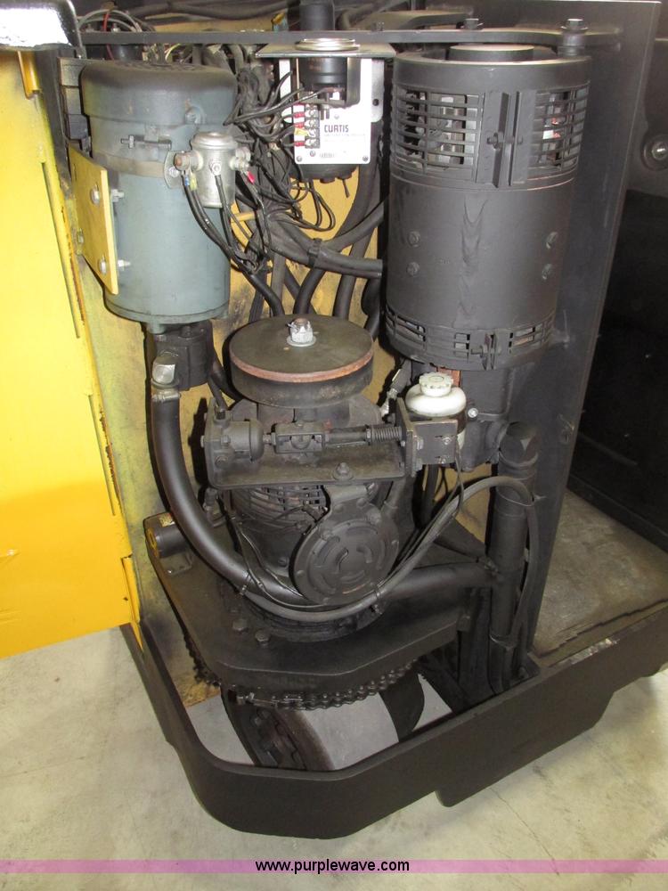 image for item F7408 Hyster N40ER electric forklift