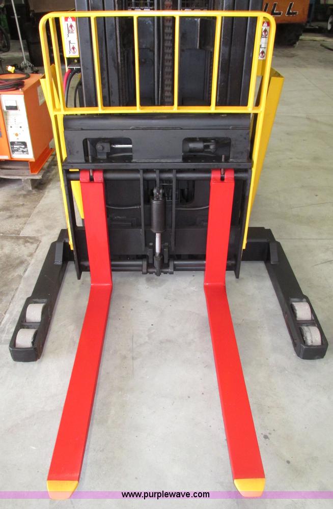 image for item F7408 Hyster N40ER electric forklift