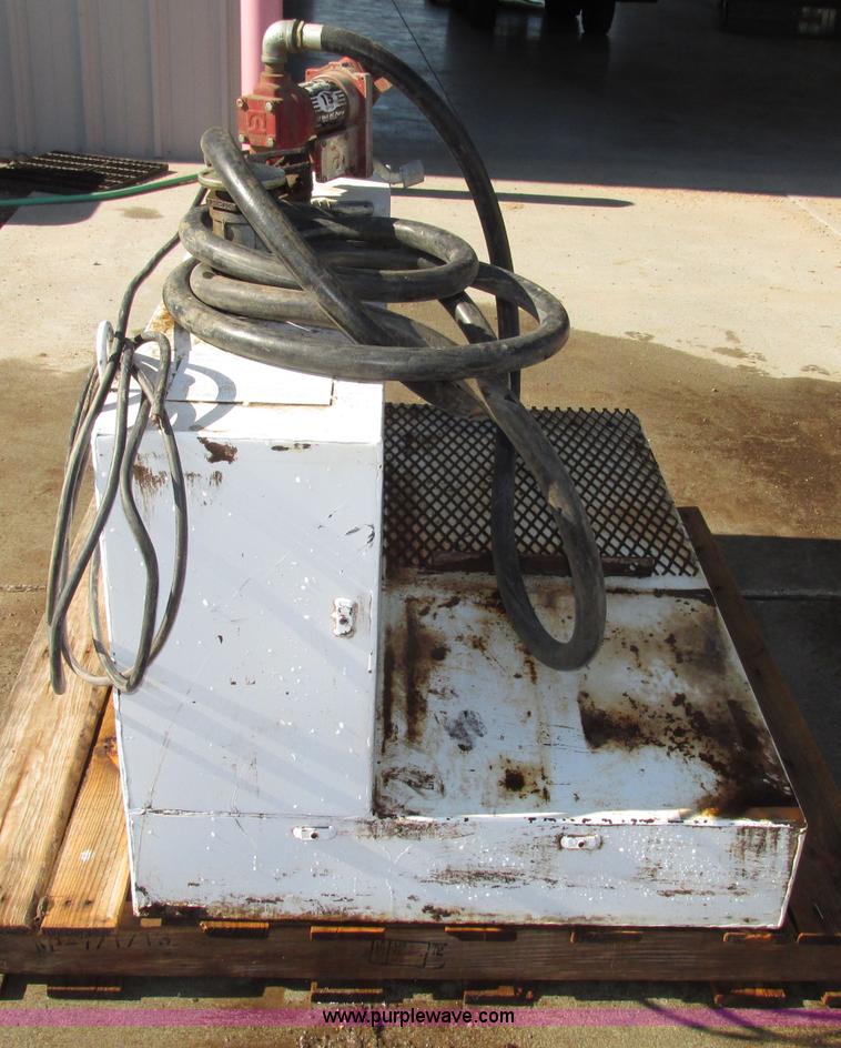 image for item F7423 Delta 78 gallon L-spahped fuel tank