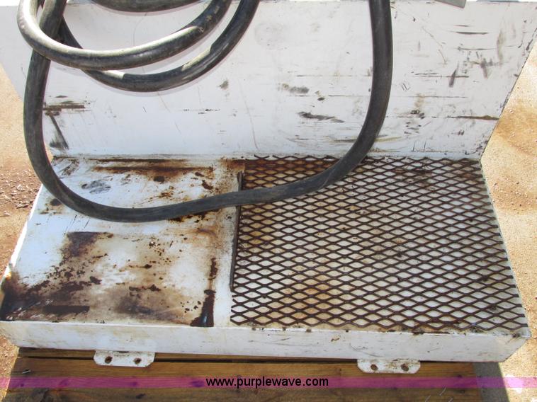 image for item F7423 Delta 78 gallon L-spahped fuel tank