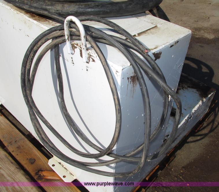 image for item F7423 Delta 78 gallon L-spahped fuel tank