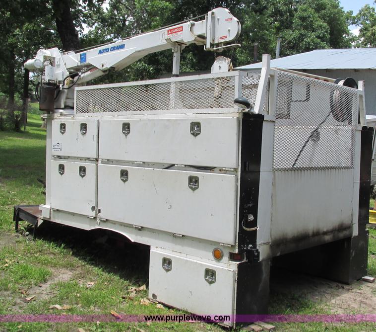 image for item G9279 12'L x 8'W service bed