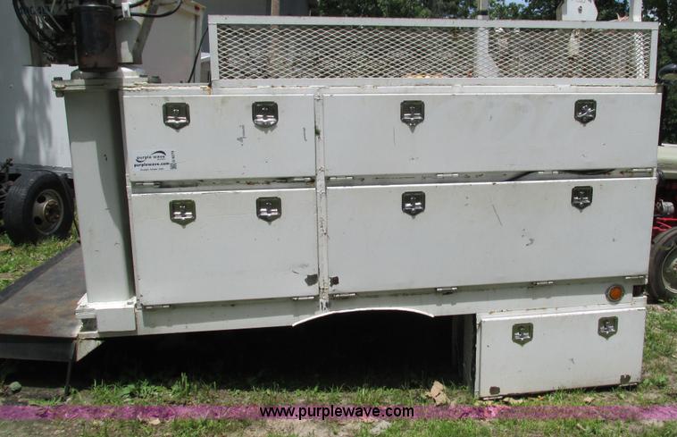 image for item G9279 12'L x 8'W service bed