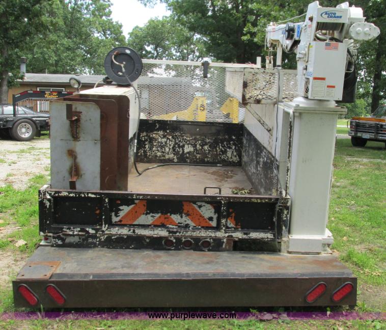 image for item G9279 12'L x 8'W service bed