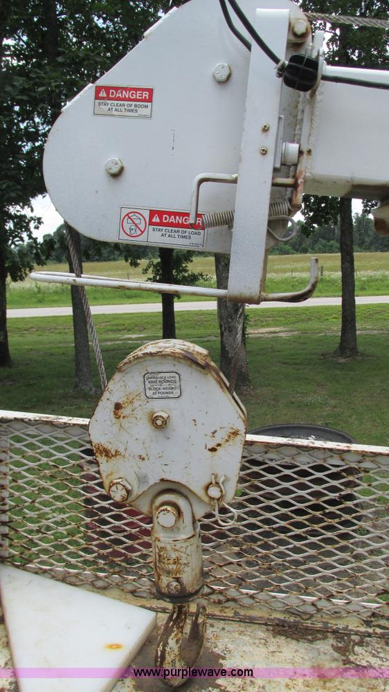 image for item G9279 12'L x 8'W service bed