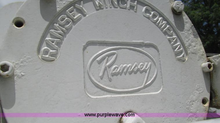 image for item G9279 12'L x 8'W service bed