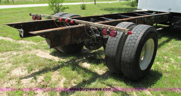 image for item G9280 1999 Kenworth T300 semi truck