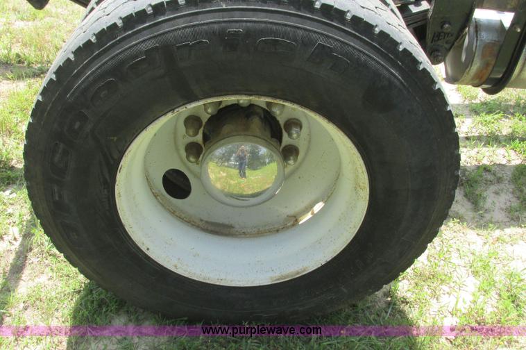 image for item G9280 1999 Kenworth T300 semi truck