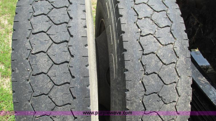 image for item G9280 1999 Kenworth T300 semi truck