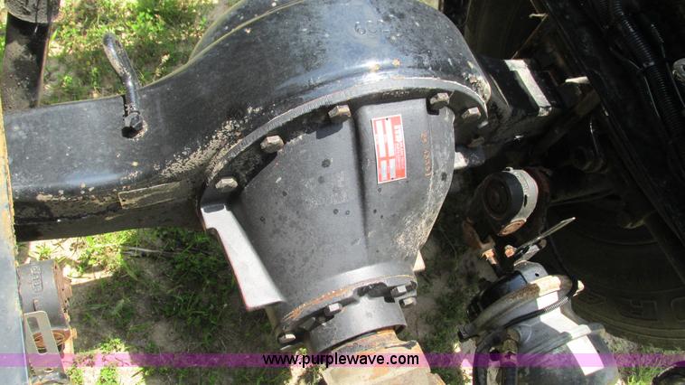 image for item G9280 1999 Kenworth T300 semi truck